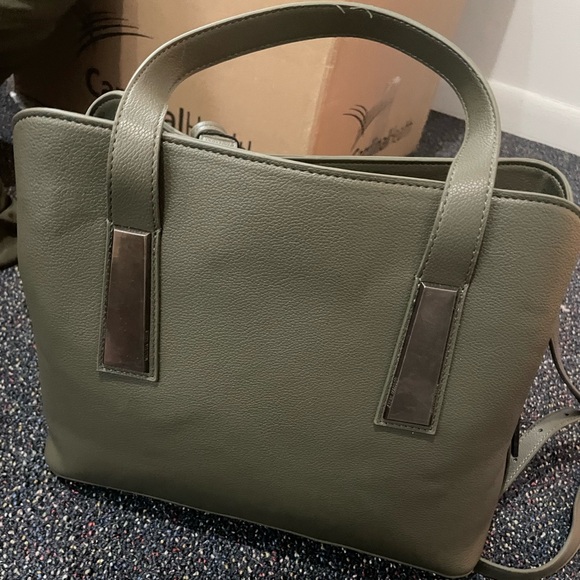 STEVE MADDEN TOTE - Picture 2 of 3